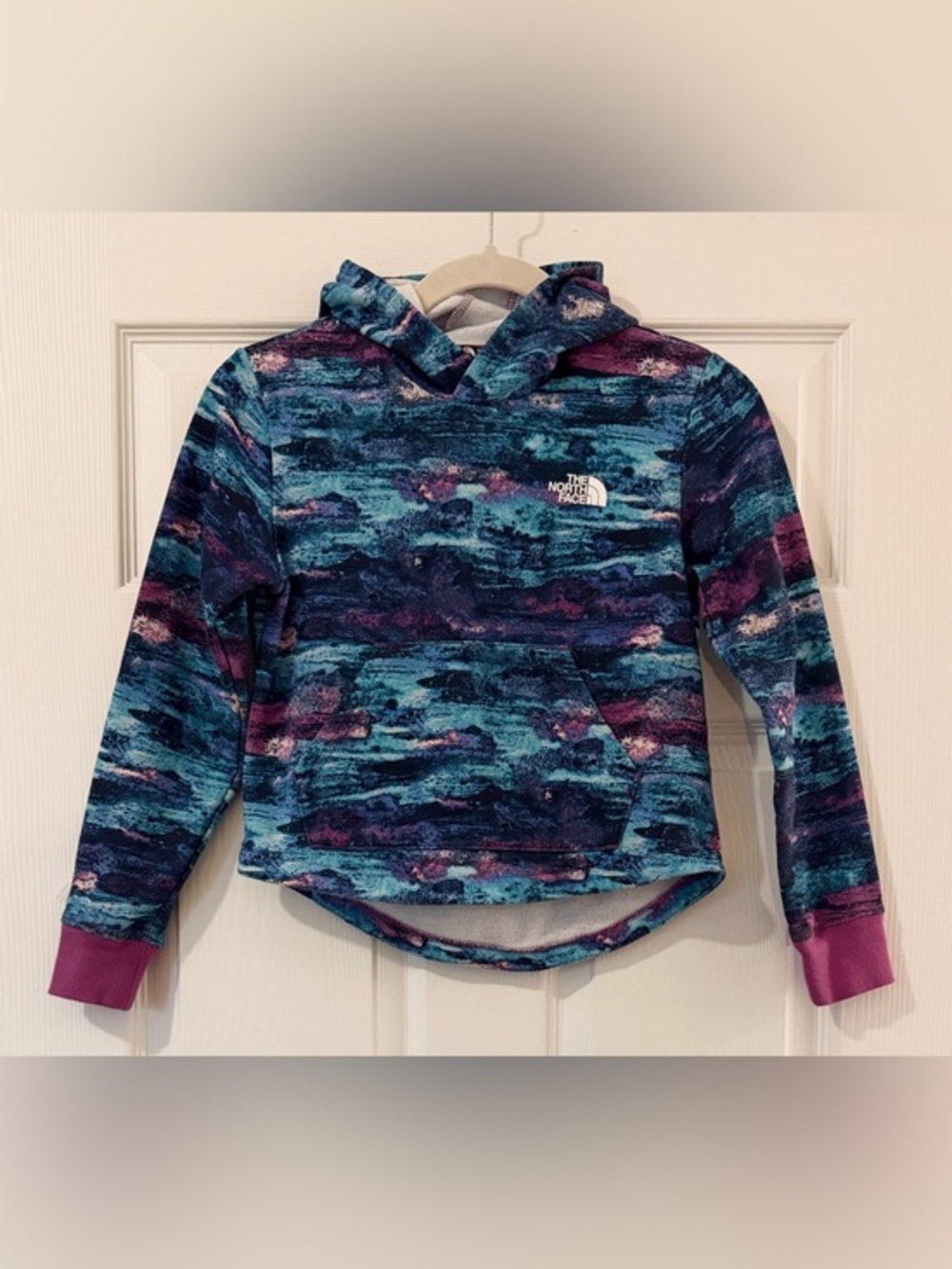 The North Face Girls' Teal,Blue &Purple Patterned Hooded Sweatshirt. Size M/M 10